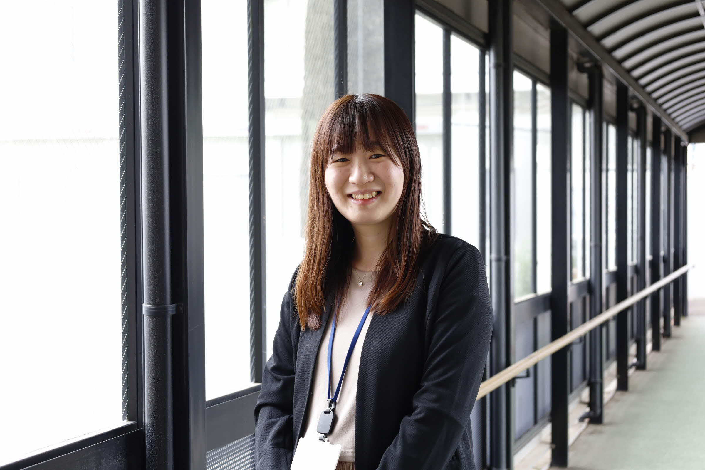 先輩職員 土田真由(つちだまゆ)の写真